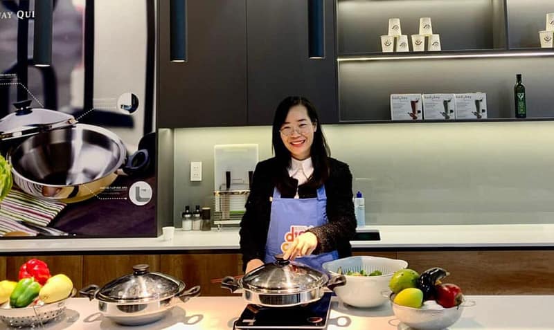 bếp ăn dinh dưỡng với hoàng nhung bất động sản ecopark